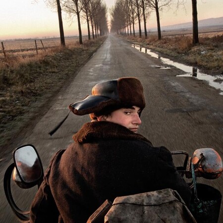 Ο Tamas Dezso φωτογράφισε με λυρικό τρόπο την αγροτική Ρουμανία