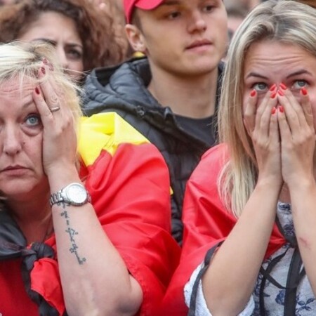 Οι Βέλγοι έχασαν το στοίχημα και έπαιξαν τον ποδοσφαιρικό ύμνο της Γαλλίας στο μετρό - ΒΙΝΤΕΟ