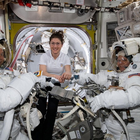 Η Κριστίνα Κοχ θα σπάσει το γυναικείο ρεκόρ συνεχόμενης παραμονής στο διάστημα