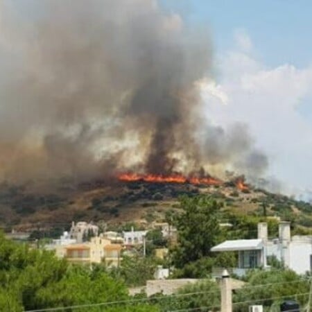 Πληροφορίες για προσαγωγή στο Λαγονήσι - Ηλικιωμένος φέρεται να παραδέχτηκε πως προκάλεσε τη φωτιά