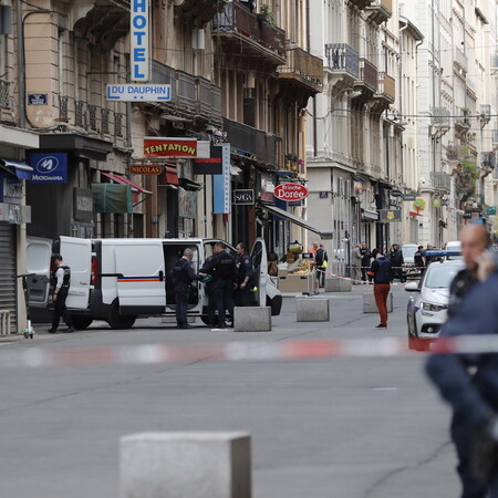 Επίθεση στη Λιόν: Ανθρωποκυνηγητό για τη σύλληψη του δράστη