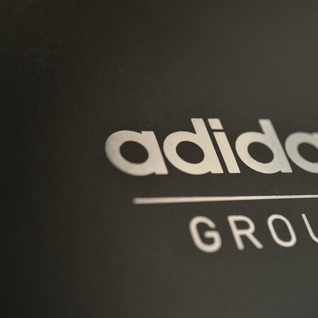 Adidas: Παραιτήθηκε η επικεφαλής του HR εν μέσω σάλου για ρατσισμό