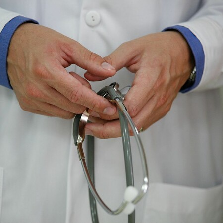 Νέα καταγγελία για δήθεν γιατρό- «Ορθοπαιδικός» φέρεται να εξαπατά ασθενείς