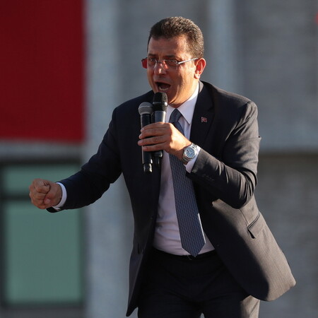 Τουρκία: Ο υπουργός Εσωτερικών απειλεί να «καταστρέψει» τον Ιμάμογλου