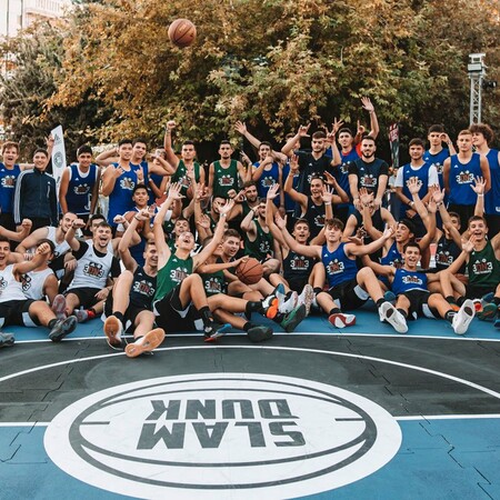 Καρφώματα, τρίποντα και skate στο streetball τουρνουά #FREETOCREATE 3ON3 στην Πλατεία Συντάγματος