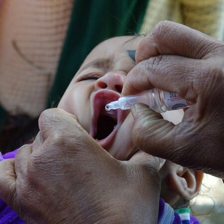 Πακιστάν: Άρχισε η εκστρατεία για τον εμβολιασμό κατά της πολιομυελίτιδας