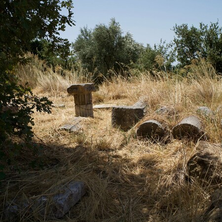 Ένα καυτό μεσημέρι στα ερείπια της Aρχαίας Μεσσήνης