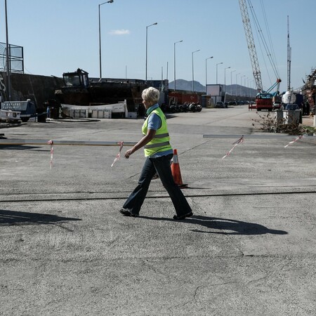 Δραπετσώνα - Πτώση αυτοκινήτου: Νεκροί η μητέρα και ο αδερφός του δημοσιογράφου Παναγιώτη Μαυρίκου