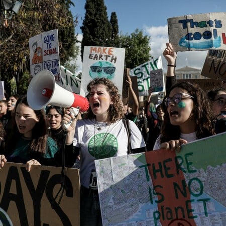 Fridays for Future: Μαθητική συγκέντρωση στο Σύνταγμα και πορεία για την κλιματική αλλαγή