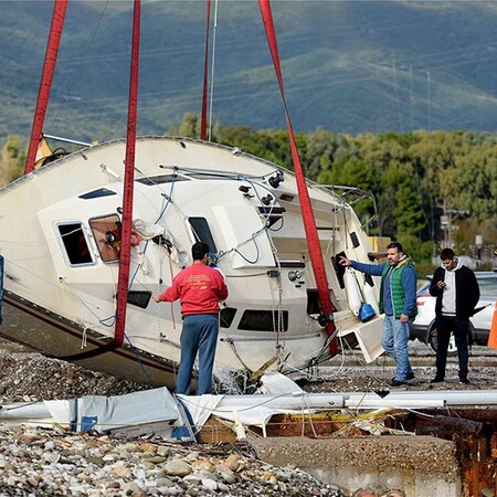 Τραγωδία στο Αντίρριο: Έλληνες είναι τελικά οι νεκροί του ιστιοφόρου