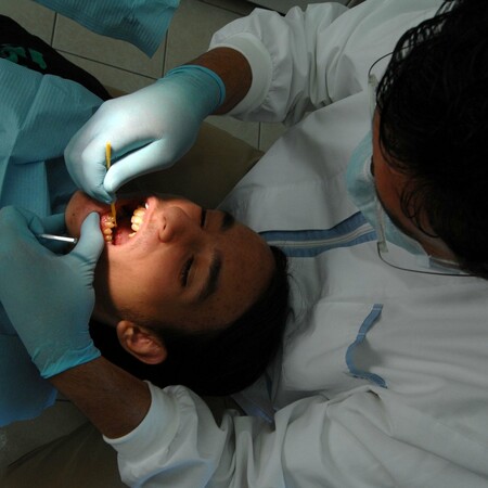 Ανοίγουν τα οδοντιατρεία - Οι οδηγίες για ασθενείς και γιατρούς