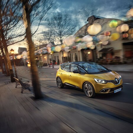 Renault Scenic: Η συνταγή της επιτυχίας επαναλαμβάνεται