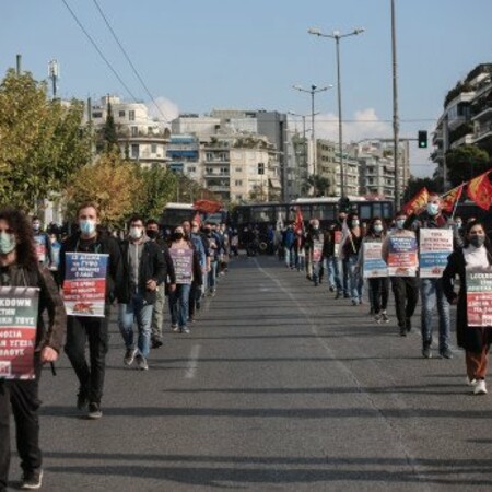 «Ανοιχτή πόλη»: Να παραιτηθεί η αντιδήμαρχος Έβερτ- Το σχόλιο για «κατσαρίδες & τρωκτικά» σε ποστ για συγκέντρωση του ΚΚΕ