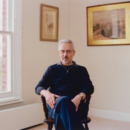 «Η γραμμή της ομορφιάς»: Η φιλία ως μοχλός κοινωνικής ανέλιξης