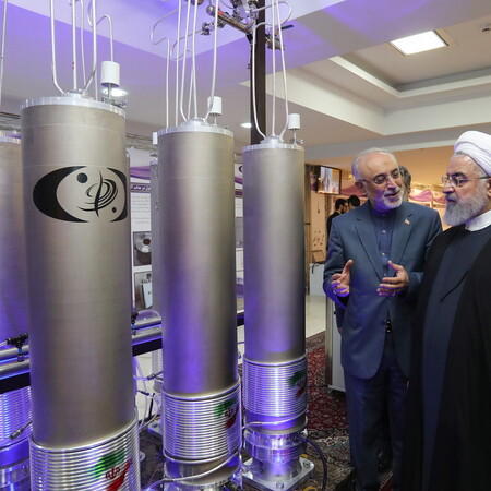 Το Ιράν συνεχίζει τον εμπλουτισμό ουρανίου στο 20%