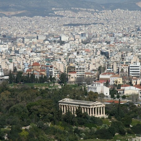 Bloomberg: Η Ελλάδα προσφέρει φοροελαφρύνσεις για να προσελκύσει εργαζόμενους από όλο τον κόσμο