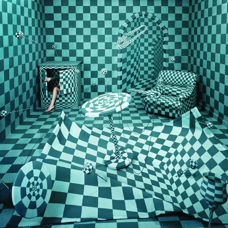 Η JeeYoung Lee δημιουργεί υπερβατικά, ονειρικά τοπία