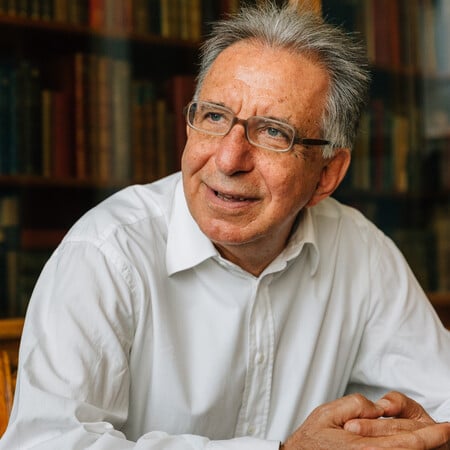 Θανάσης Φωκάς: Ο μεγαλύτερος σύγχρονος Έλληνας μαθηματικός μιλά στη LiFO