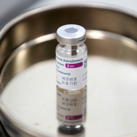 Εμβόλιο AstraZeneca: Ευρωπαϊκές χώρες ξαναρχίζουν τη χρήση μετά την ανακοίνωση του ΕΜΑ
