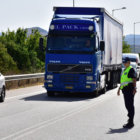 Κυκλοφοριακές ρυθμίσεις στη Βάρης - Κορωπίου τη Δευτέρα