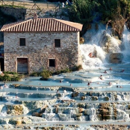 Το Cascate de Mulino είναι ένα από τα πιο όμορφα φυσικά σπα στον κόσμο 