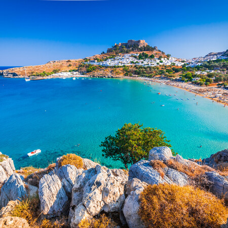 «Μυθικό Αρχιπέλαγος»: Μια κρουαζιέρα που συνδυάζει τα όμορφα ελληνικά τοπία με τις live εμφανίσεις αγαπημένων καλλιτεχνών