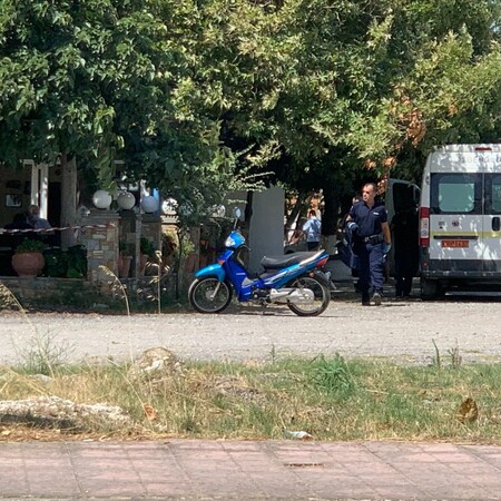 Γυναικοκτονία στη Λάρισα: Πυροβόλησε και σκότωσε τη σύζυγό του σε ταβέρνα