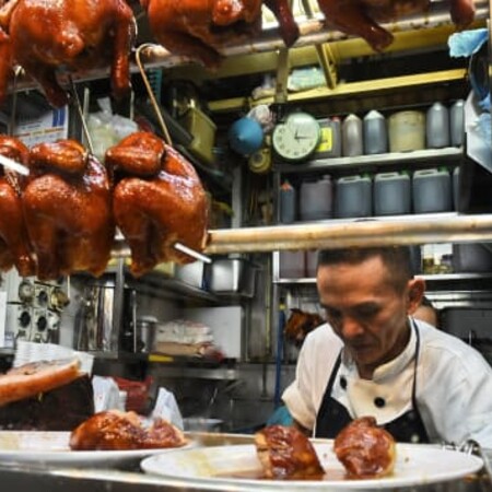 Famed Singaporean eatery Hawker Chan loses its Michelin star