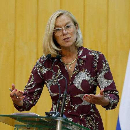 Παραιτήθηκε η Ολλανδή ΥΠΕΞ- Για την προσφυγική κρίση στο Αφγανιστάν
