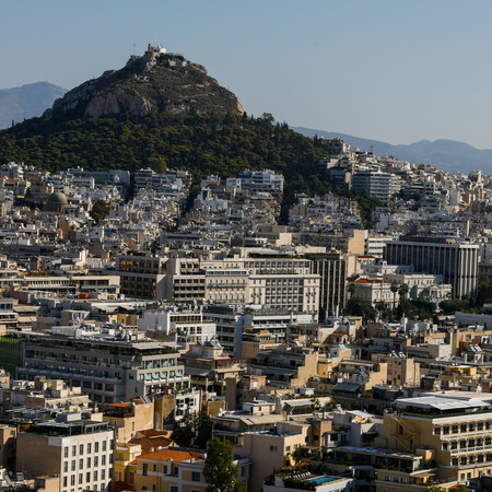 Αφορολόγητες από σήμερα οι γονικές παροχές μέχρι 800.000 ευρώ: Δικαιούχοι & παραδείγματα