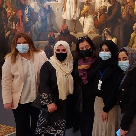 Γυναίκες βουλευτές και δικαστικοί από το Αφγανιστάν επισκέφθηκαν την Βουλή και το Μουσείο της Ακρόπολης