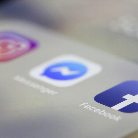 Η Meta αναβάλλει για το 2023 τα κρυπτογραφημένα μηνύματα σε Facebook και Instagram