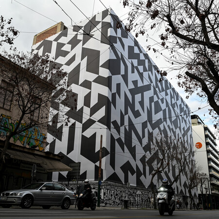 Η πρόσοψη του ιστορικού Μινιόν αναμορφώθηκε με γεωμετρικά μοτίβα