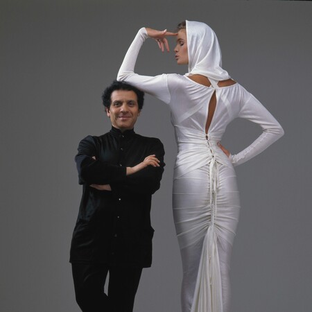 Azzedine Alaïa : Οι διάσημοι φίλοι, η σπουδαία συλλογή του και μια νέα σελίδα για τον οίκο του