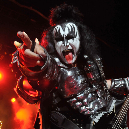 Kiss: «Δε θα πάμε στη Ρωσία» λέει ο Τζιν Σίμονς - «Να ακυρώσουν όλοι τις συναυλίες τους» 