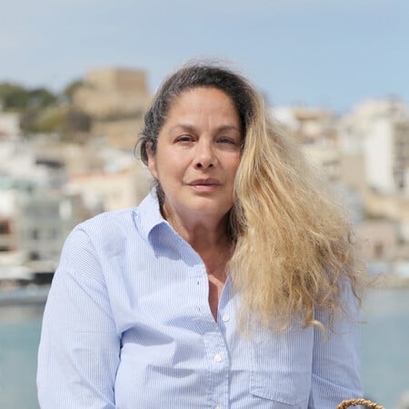 Τζένη Χειλουδάκη: «Είμαι πιο φτωχή και πιο πλούσια από ποτέ»