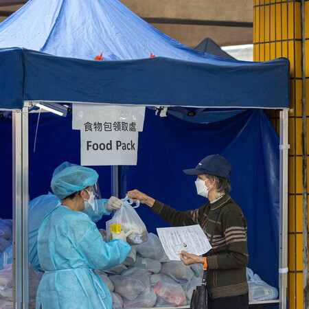 Χονγκ Κονγκ: Η πολιτική κατά του κορωνοϊού δημιουργεί βουνά από πλαστικά απορρίμματα