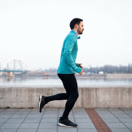 Ανδρικές φόρμες – ποια χρώματα είναι οι βασιλιάδες της άνοιξης;