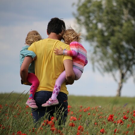 Βουλγαρία: Άδεια πατρότητας δύο μηνών για μπαμπάδες παιδιών κάτω των 8 ετών 