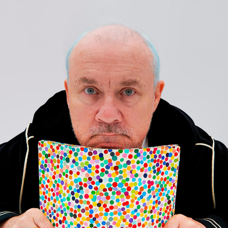 Ο Damien Hirst θα κάψει χιλιάδες πίνακες για το νέο πρότζεκτ του και βάζει δίλημμα στους αγοραστές