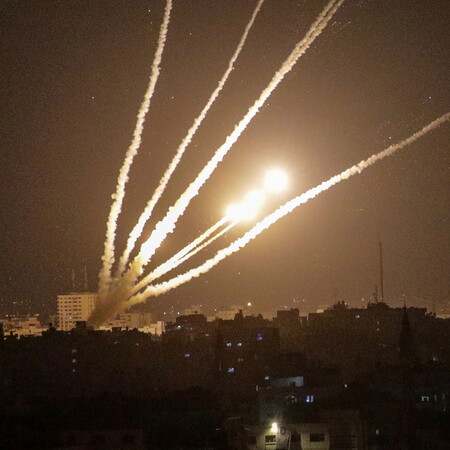 Δεκάδες οι νεκροί από τις αεροπορικές επιδρομές του Ισραήλ στη Γάζα - Νεκρά δύο στελέχη της Ισλαμικής Τζιχάντ