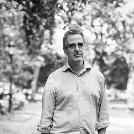 O Μαρκ Μαζάουερ μιλά για την Θεσσαλονίκη των συναγωγών και των χαμάμ