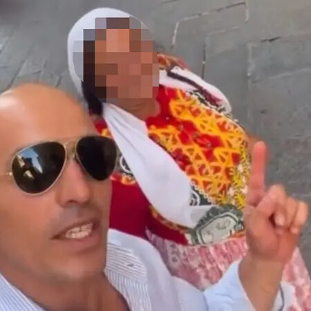 «Ψηφίστε μας και δε θα την ξαναδείτε ποτέ»: Σάλος με ακροδεξιό Ιταλό πολιτικό που υπόσχεται να «εξαφανίσει» τους Ρομά 