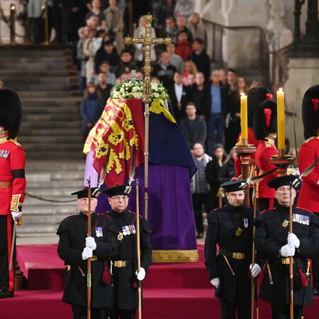 Κηδεία βασίλισσας Ελισάβετ: Ζωντανή σύνδεση με το Αβαείο του Γουέστμινστερ