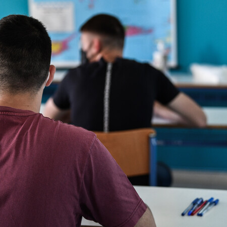 Μαθητές σε τάξη