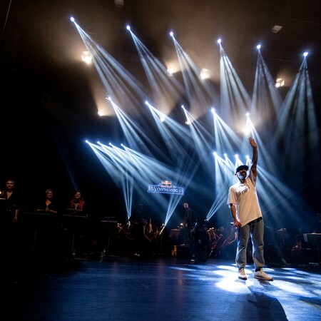 Red Bull Symphonic: Ο 12ος Πίθηκος και η Συμφωνική Ορχήστρα του Δήμου Θεσσαλονίκης μας άφησαν «άφωνους» στο πρωτοπόρο sold out μουσικό event