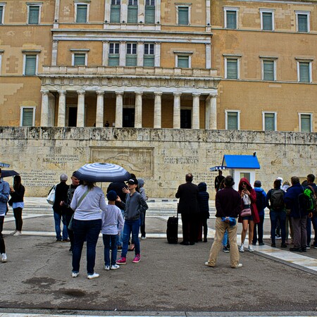 Κορωνοϊός: Όλες οι νέες υποπαραλλαγές πλέον στην Ελλάδα- Συναγερμός σε 8 περιοχές