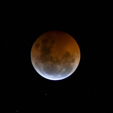 Ολική έκλειψη σελήνης