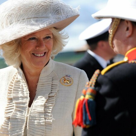 Σπάει την παράδοση η Καμίλα-Παρελθόν οι κυρίες επί των τιμών 