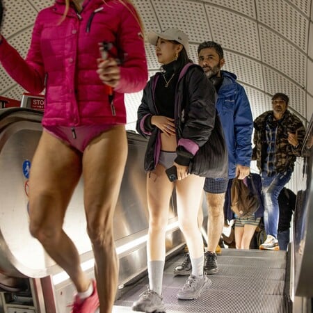 Ημέρα χωρίς παντελόνια στο Μετρό του Λονδίνου 